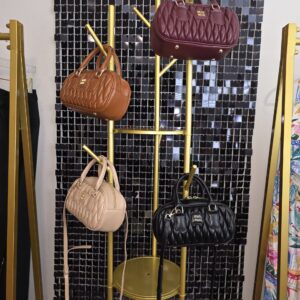 CROSSBODY BAGS IN BLACK, BURGUNDY, CAMEL AND KHAKI